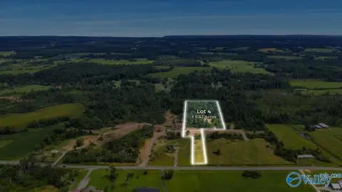 Unrestricted Acreage on Highway 40