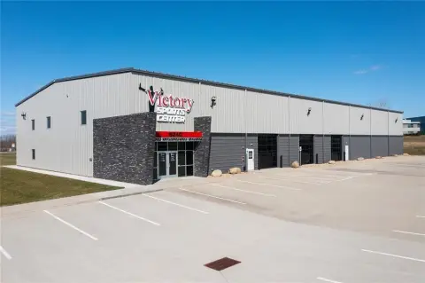 Versatile Commercial Building Near Highway