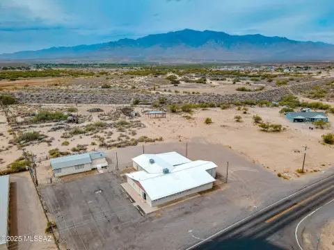 Thatcher Commercial Property For Sale