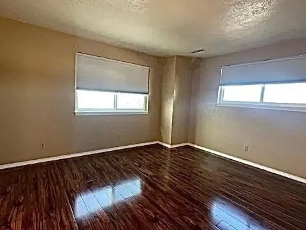 Picture 18