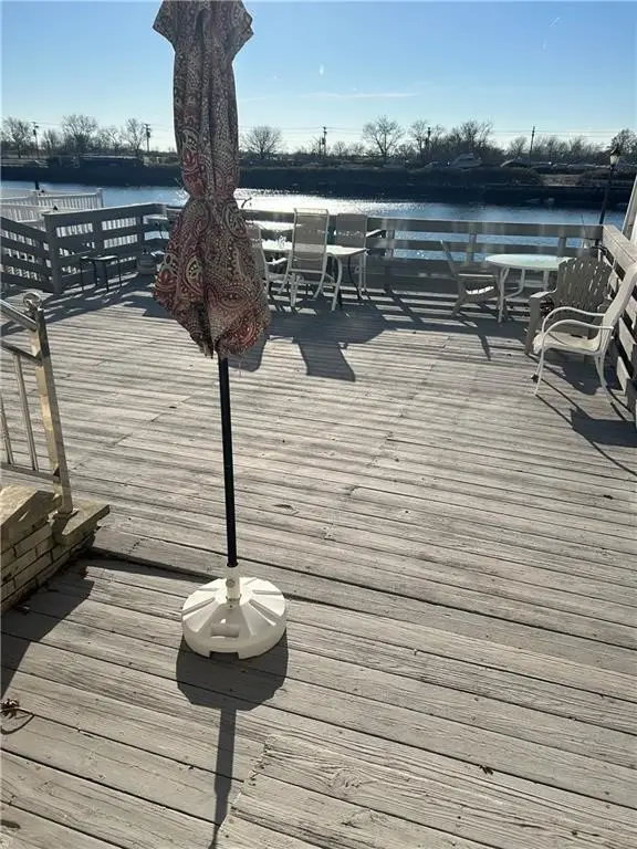 Picture 4