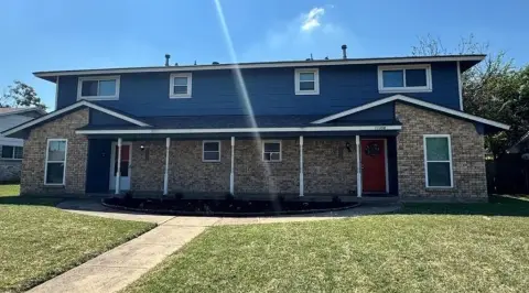 Renovated Duplex in Lake Highlands