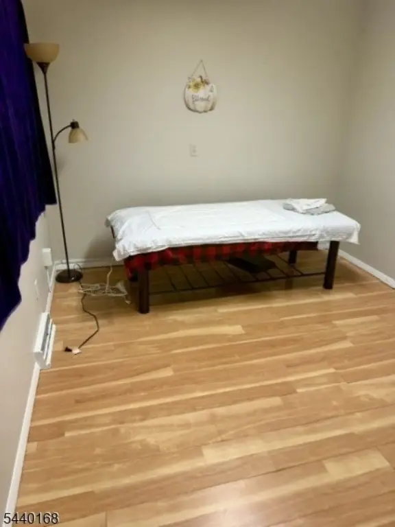 Picture 4