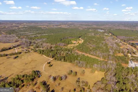 Secluded Wooded Retreat in Elberton