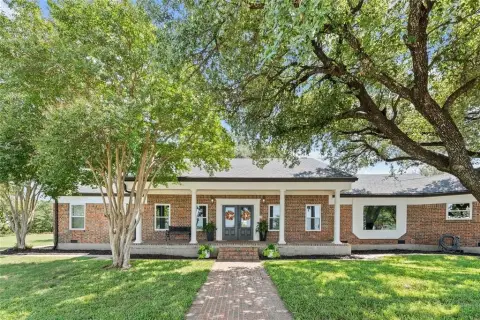 165 Acre Ranch with Lake Views