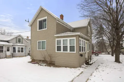 Menasha Duplex: Investor Opportunity