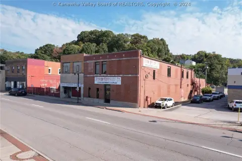 Versatile Commercial Property Near Elk City