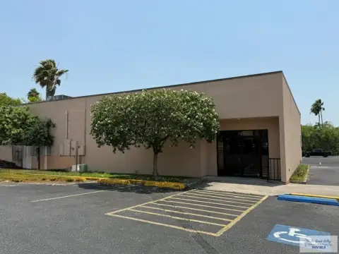 Medical Office with Physical Therapy Pool