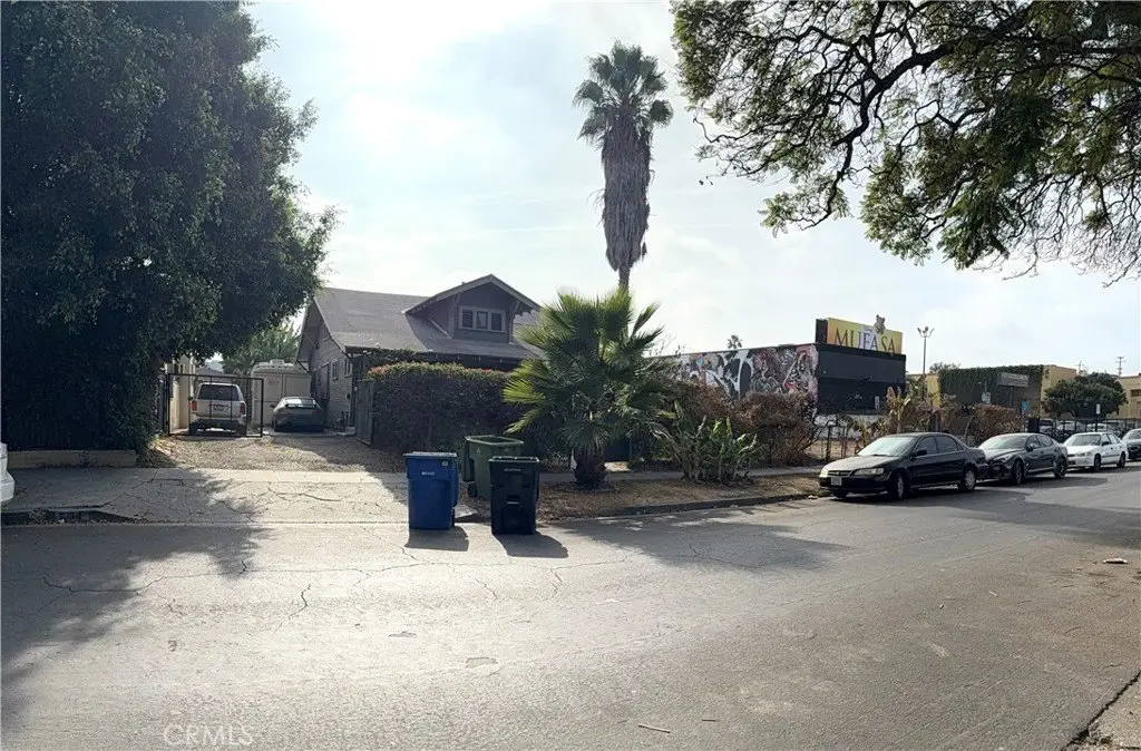 Picture 4