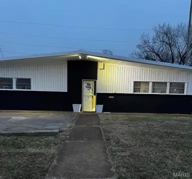 Flex Space with Warehouse Area