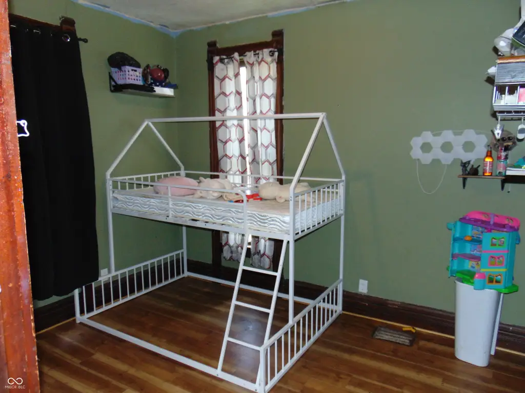 Picture 12