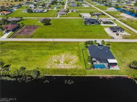 Cape Coral Canal Lot