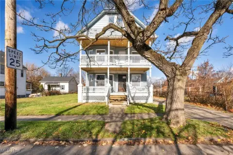 Updated Triplex: Investor or Owner-User