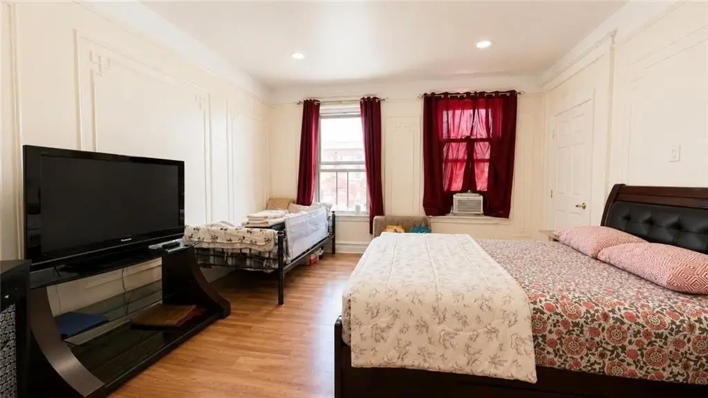 Picture 12