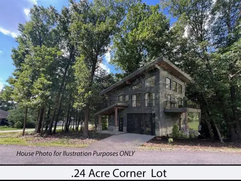 Bella Vista Land Near Trails