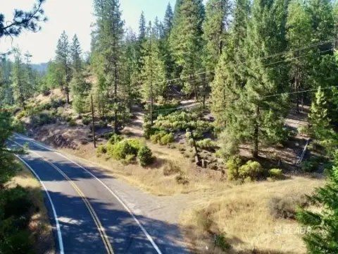 Land with Creek Access