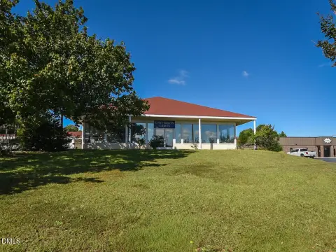 Commercial Building in Developing Area