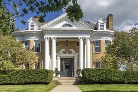 Historical Heritage Hill Multifamily Home