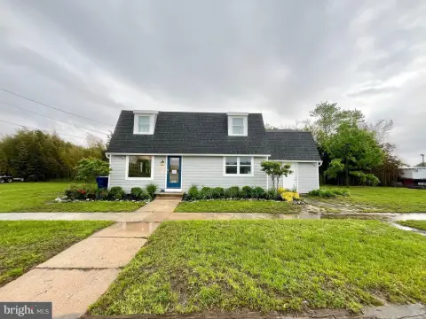 Renovated Commercial Property on Radio Road