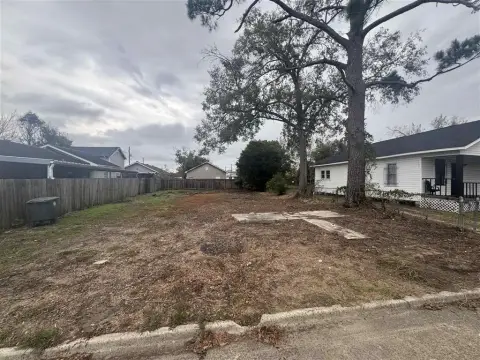 Vacant Lot in Lake Charles