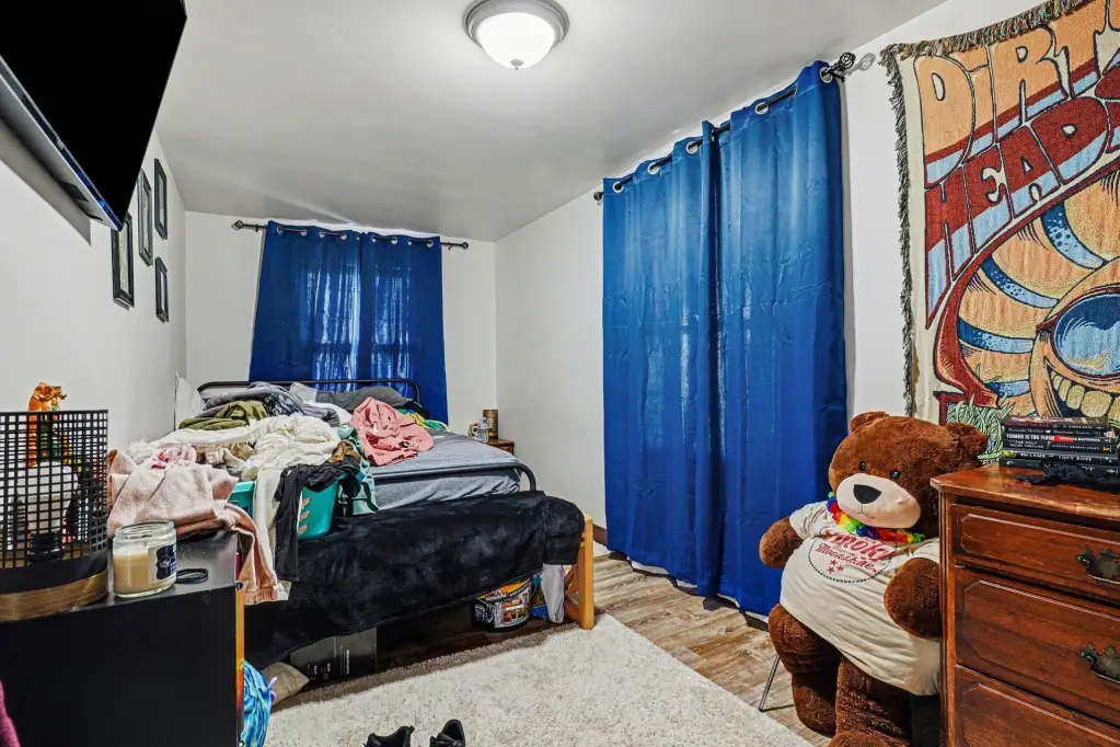 Picture 11