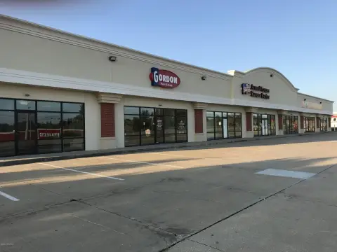 Retail Space in Jefferson City