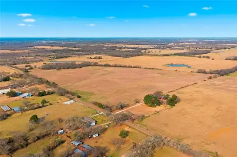 47+ Acre Ranch in West, TX