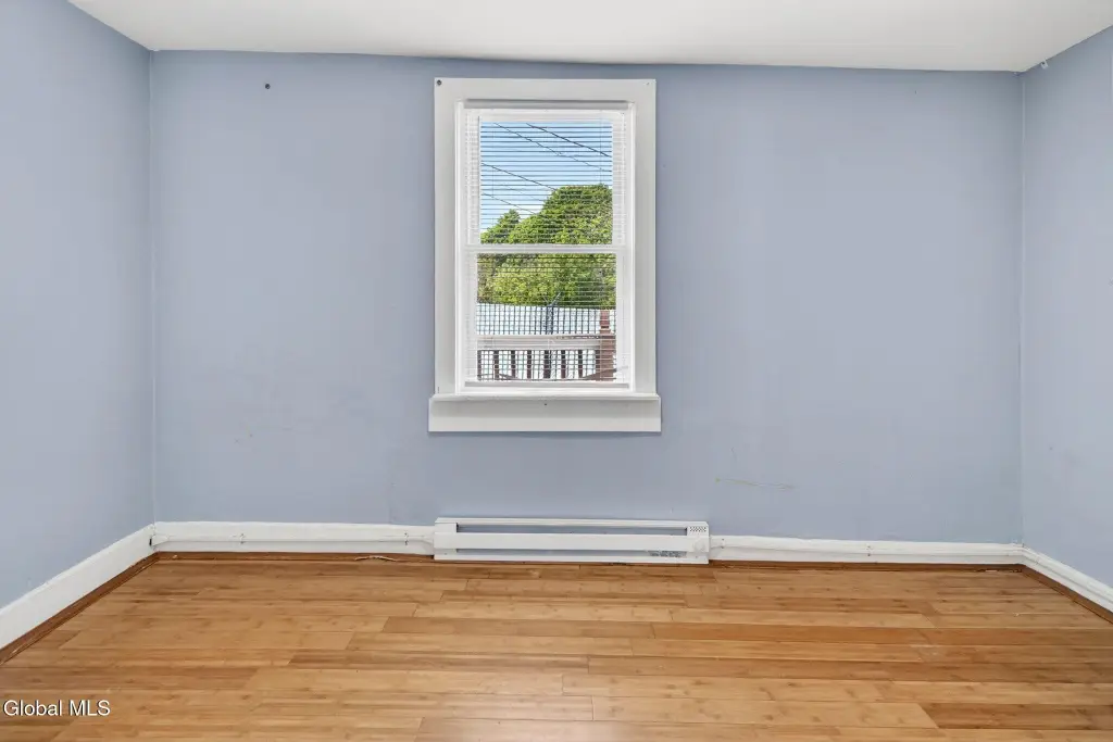 Picture 5