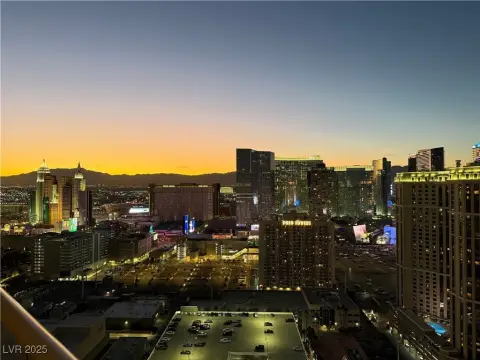Las Vegas Penthouse Studio