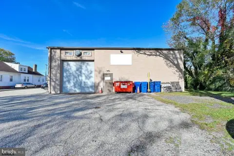 Pleasantville Industrial Building with Offices