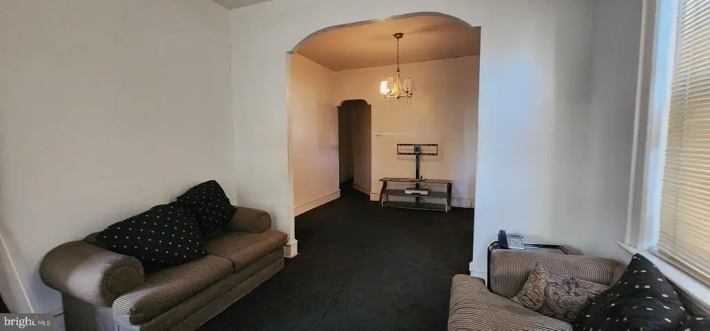 Picture 3