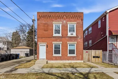 West Pullman Four-Unit Brick Building