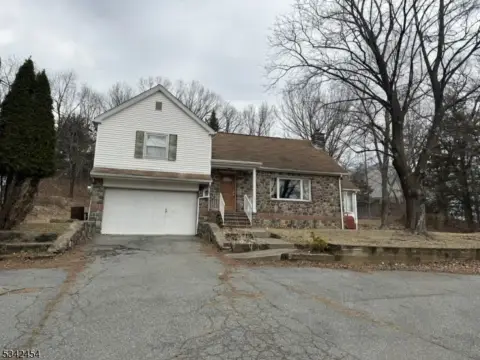 Mixed-Use Property on Acre Lot