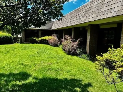 Fayetteville Office Space For Sale