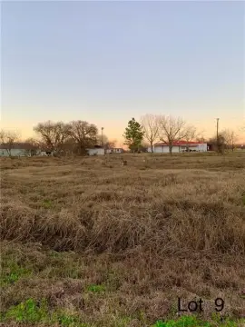 Residential Land in Skidmore, TX