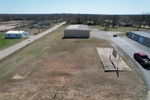 Industrial Flex Shop with Offices
