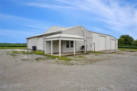 Flex Space with Paint Booth