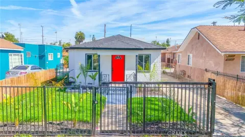 Remodeled Duplex in Central Location