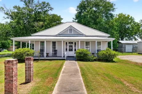 Historic Retail Landmark with Wraparound Porch