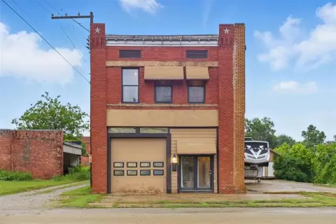 Two-Story Duplex with Work Space
