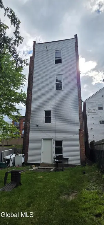 Picture 9