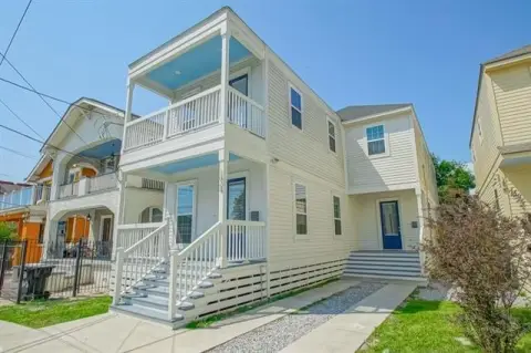 Income-Producing Duplex in New Orleans