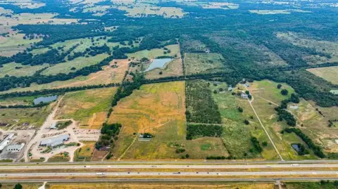 164 Acres on Interstate 30