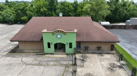 Freestanding Restaurant with FF&E