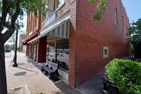 Open-Plan Retail Space