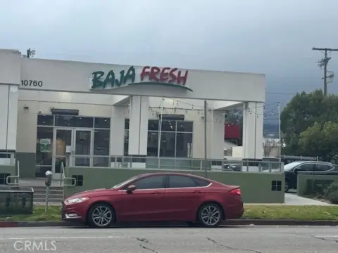 Established Franchise Store in Hollywood