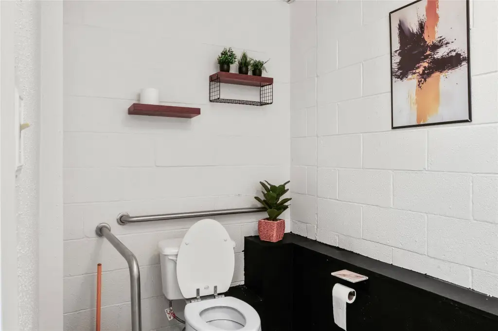 Picture 9