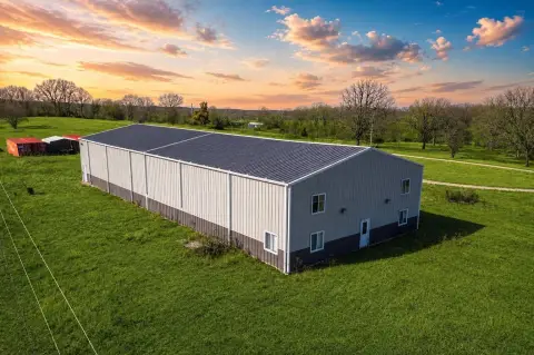 Flex Space with Living Quarters