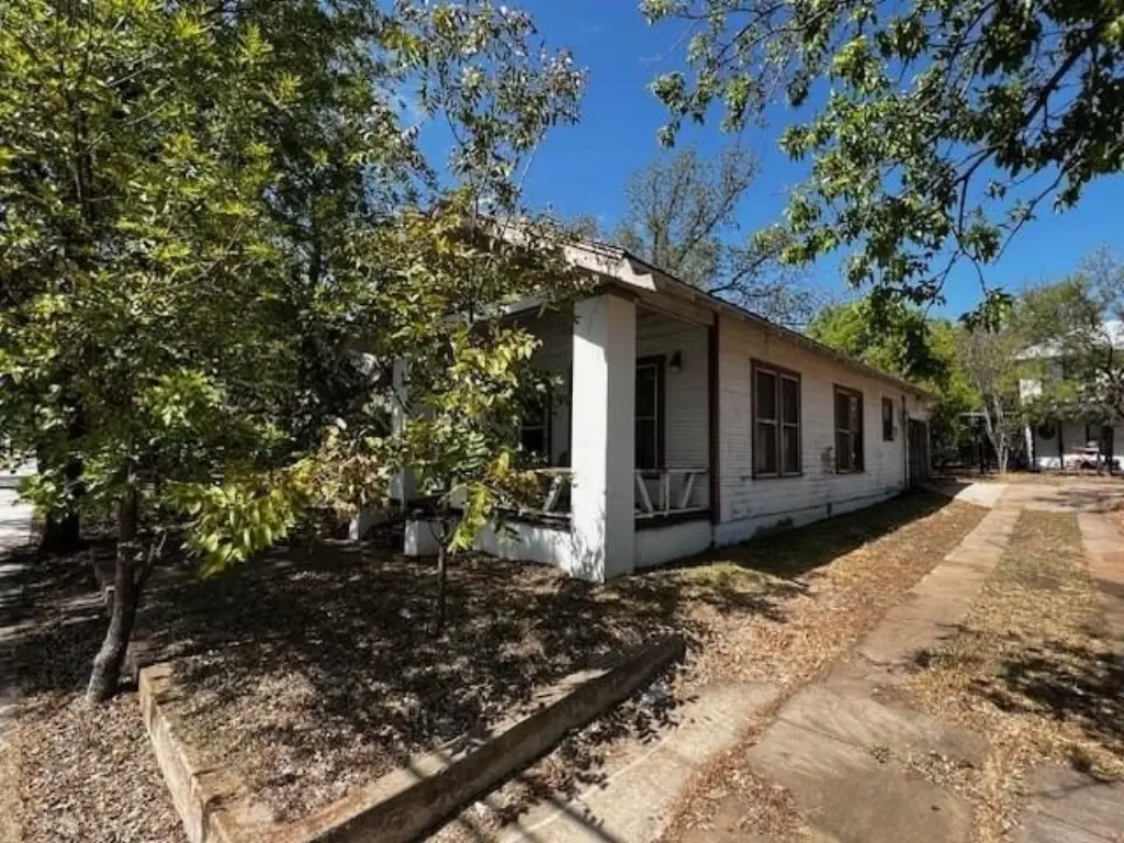 Picture 19