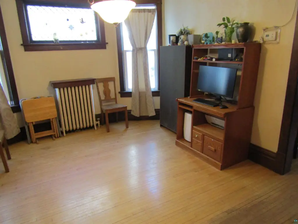 Picture 4